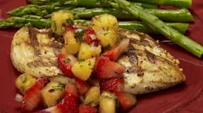 grilled chicken with strawberry and mango